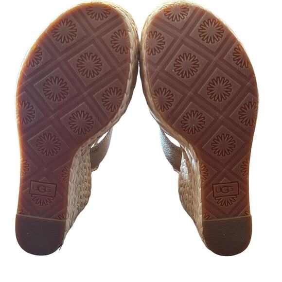 Ugg Careena Gold Metallic Leather Wedge Espadrilles Sandals Ankle Strap NEW 6.5 - Picture 10 of 11